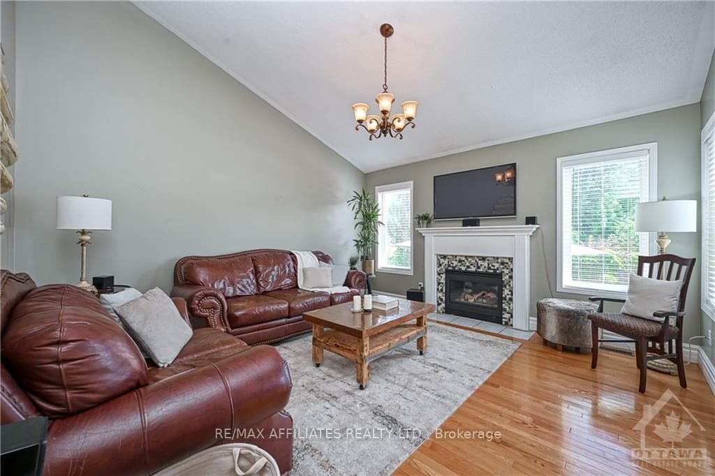 1597 DUPLANTE Avenue photo 7