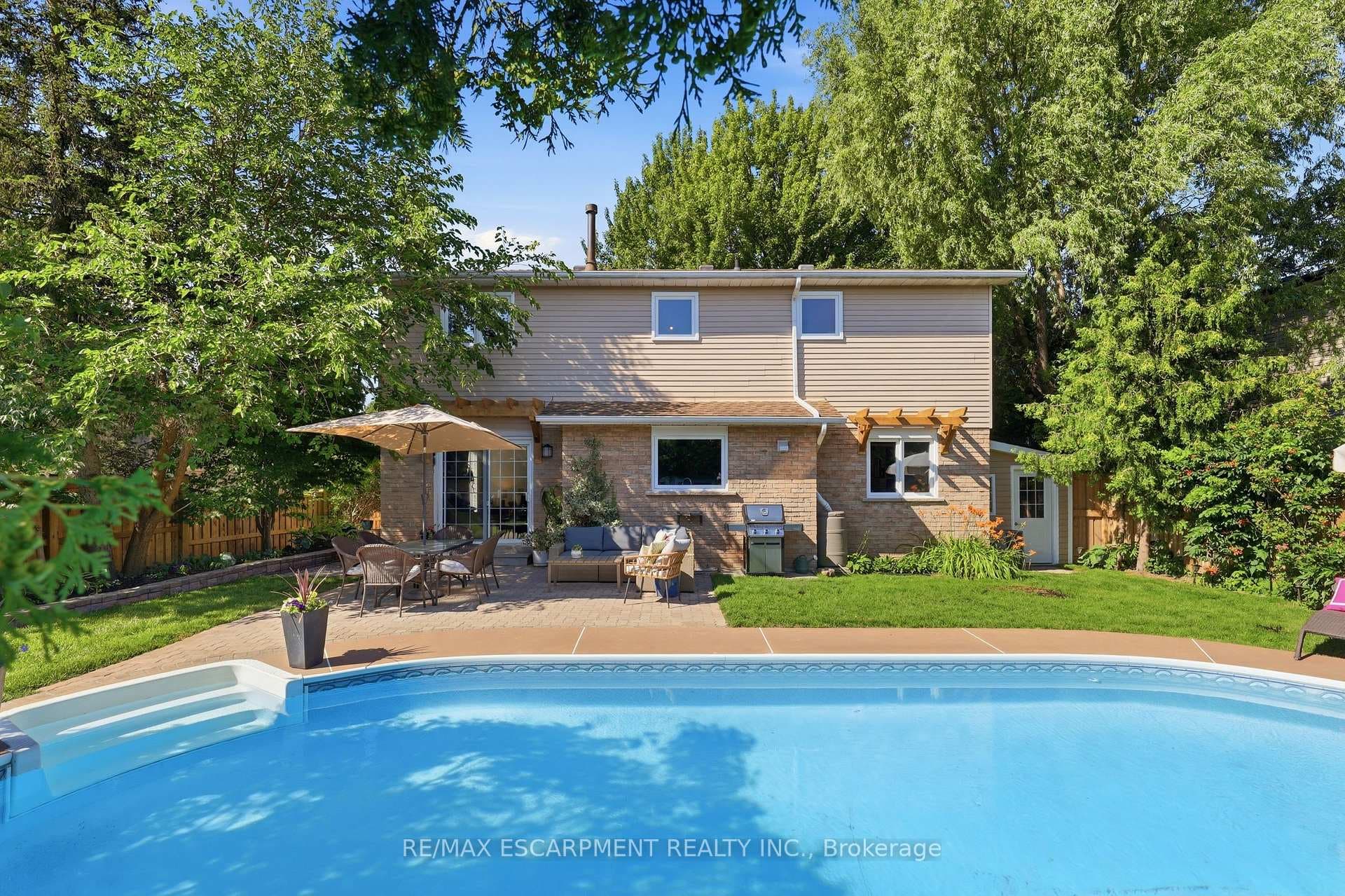 463 Gowland Crescent photo 33