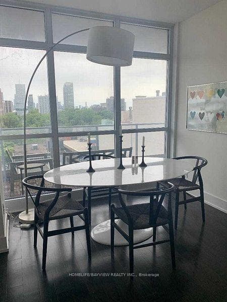 170 Avenue Road Unit 804 photo 3
