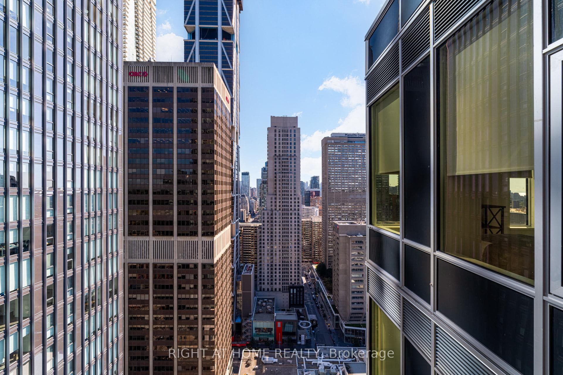 11 Yorkville Avenue Unit 2906 photo 29