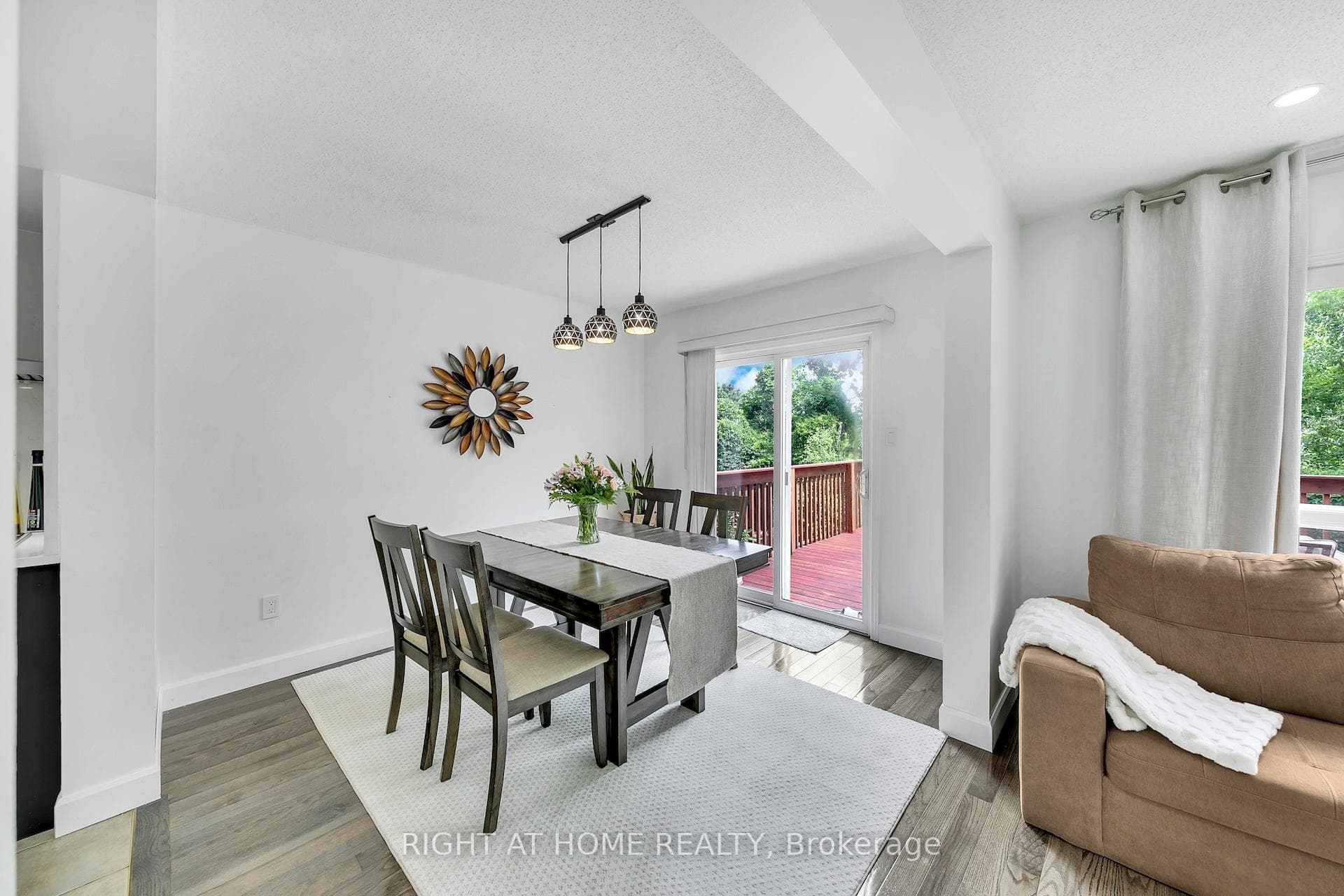 77 Milson Crescent photo 11