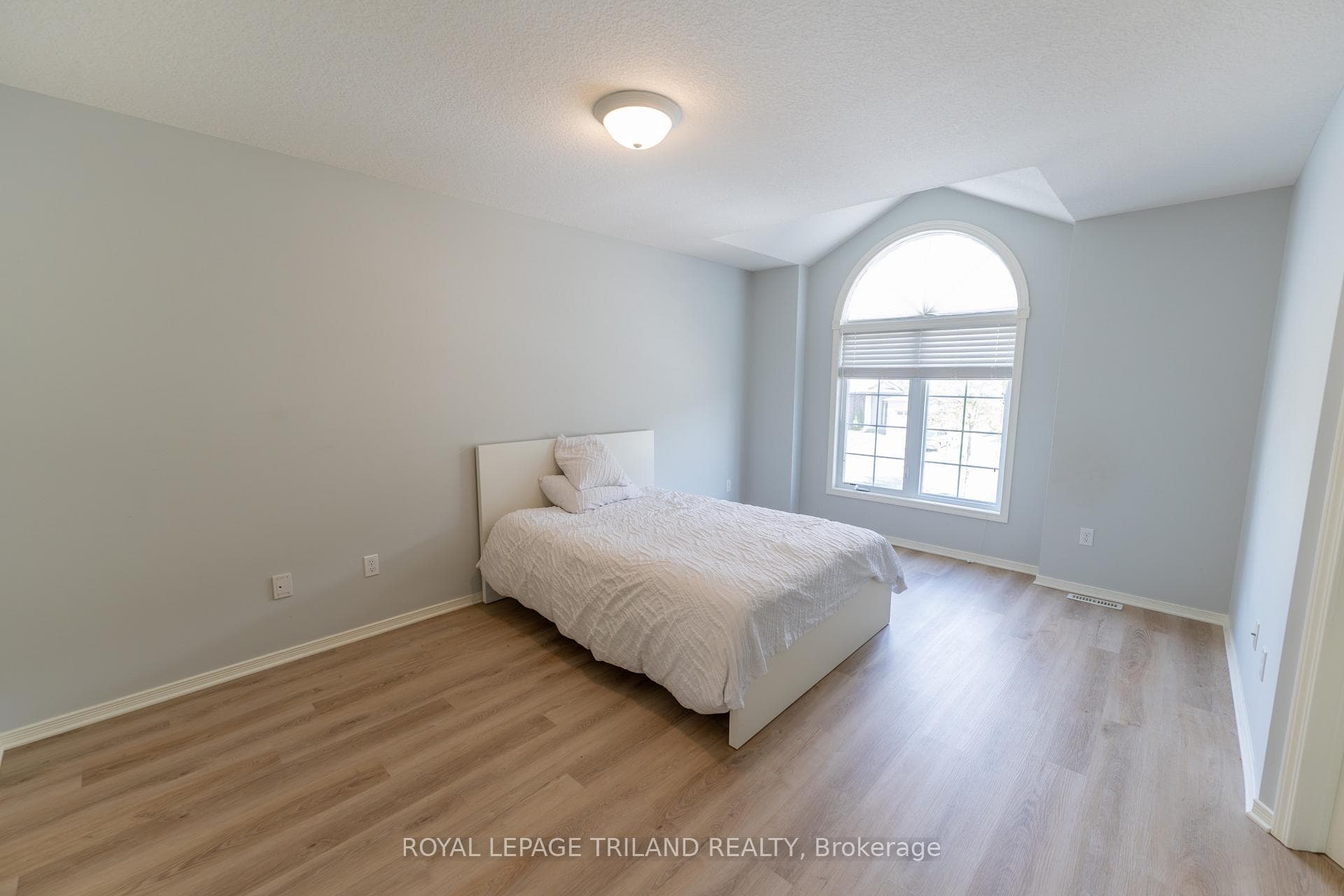 2153 NORTH ROUTLEDGE Park Unit 38 photo 20