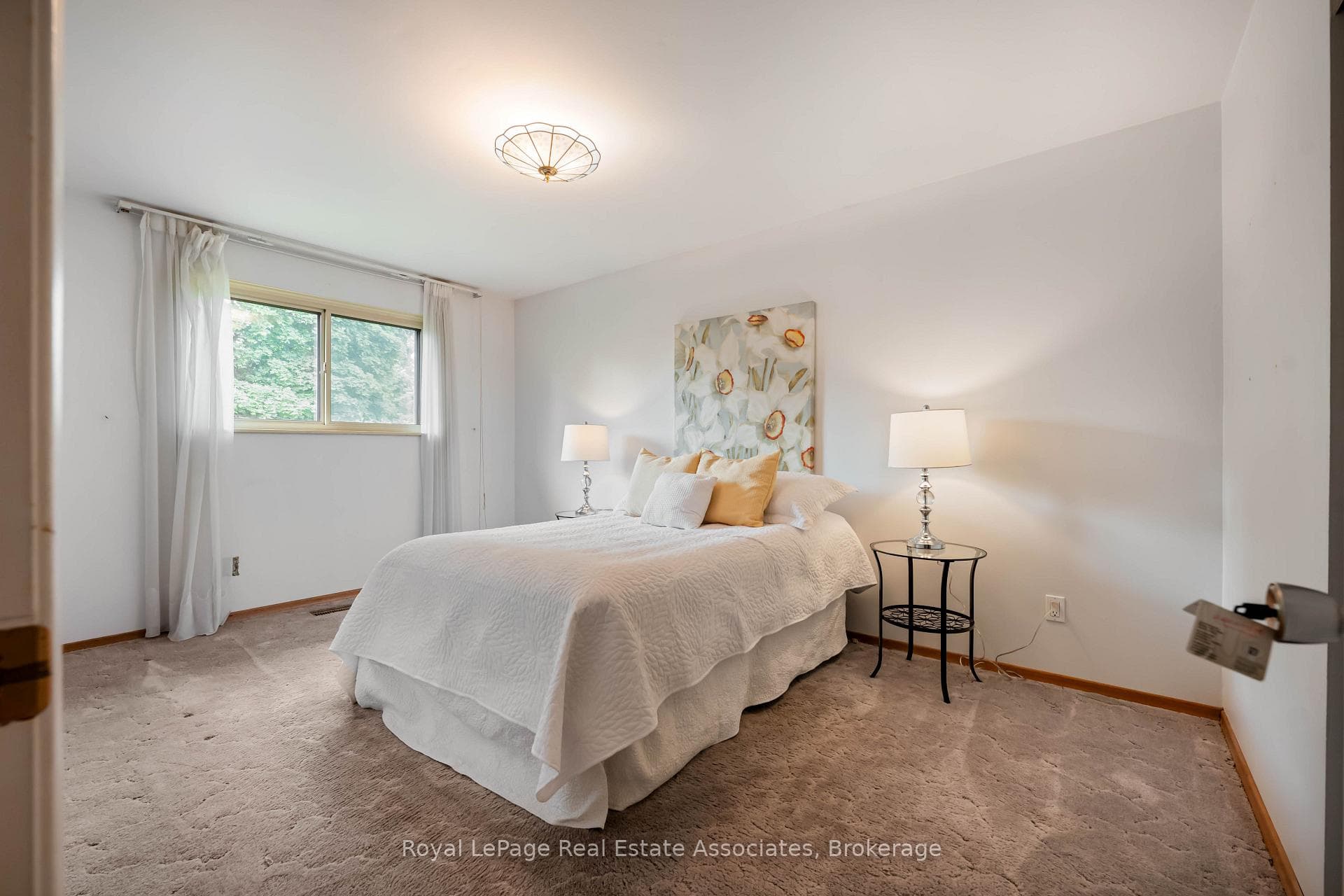 256 Archdekin Drive photo 20