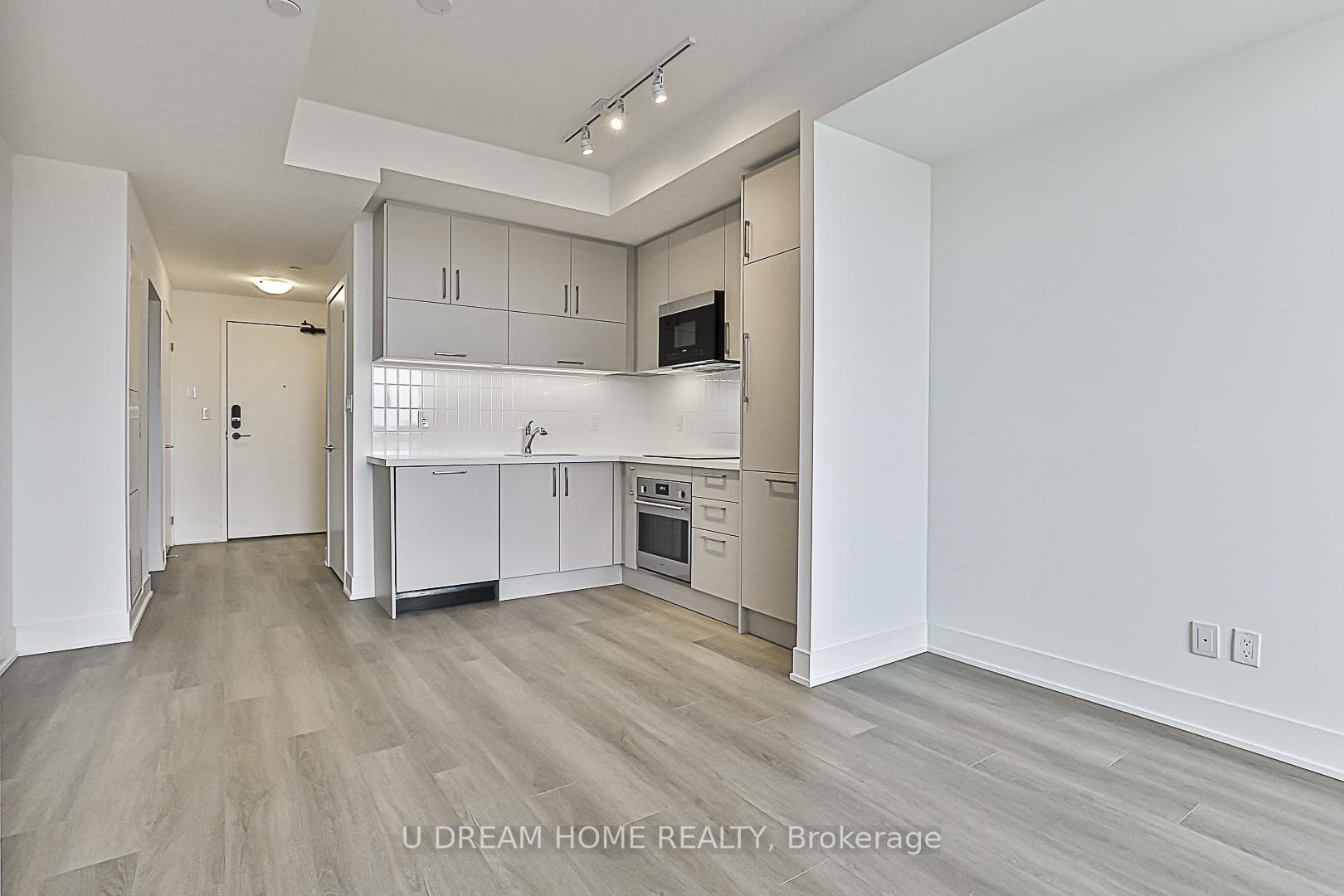 38 ANDRE DE GRASSE Street Unit 512 photo 15