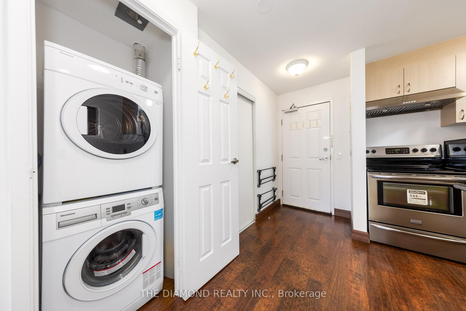 15 Maplewood Avenue Unit PH 5 photo 9