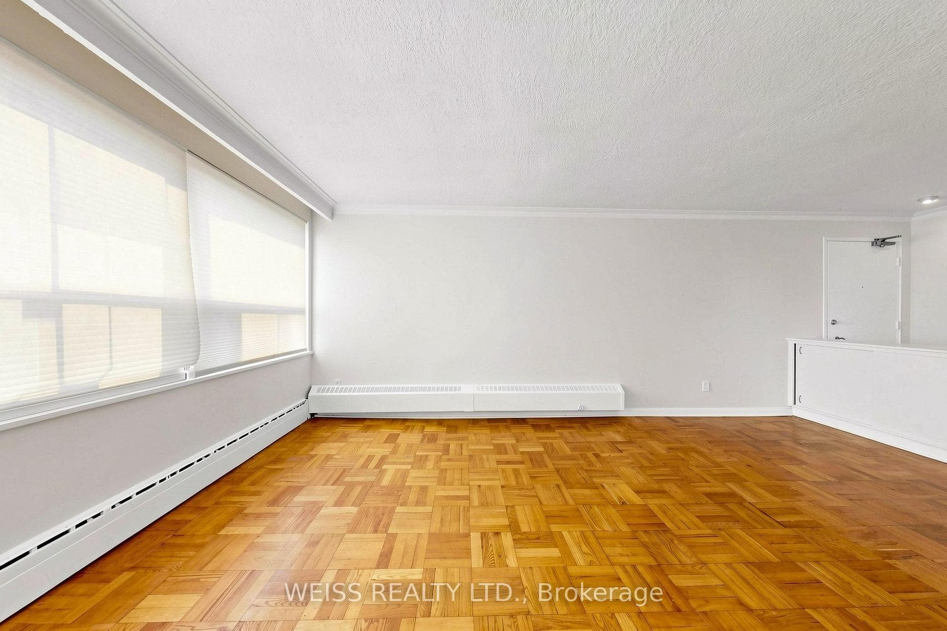 17 Fraserwood Avenue Unit 4 photo 5