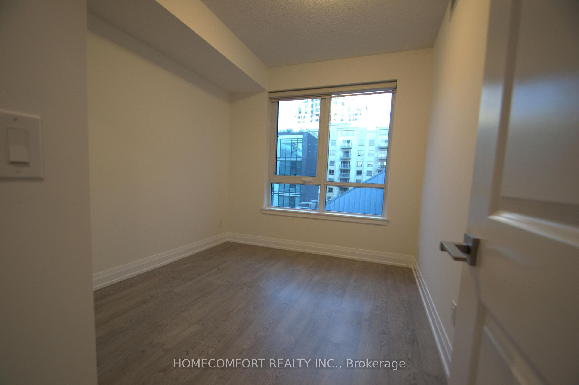 591 Sheppard Avenue Unit 530 photo 11