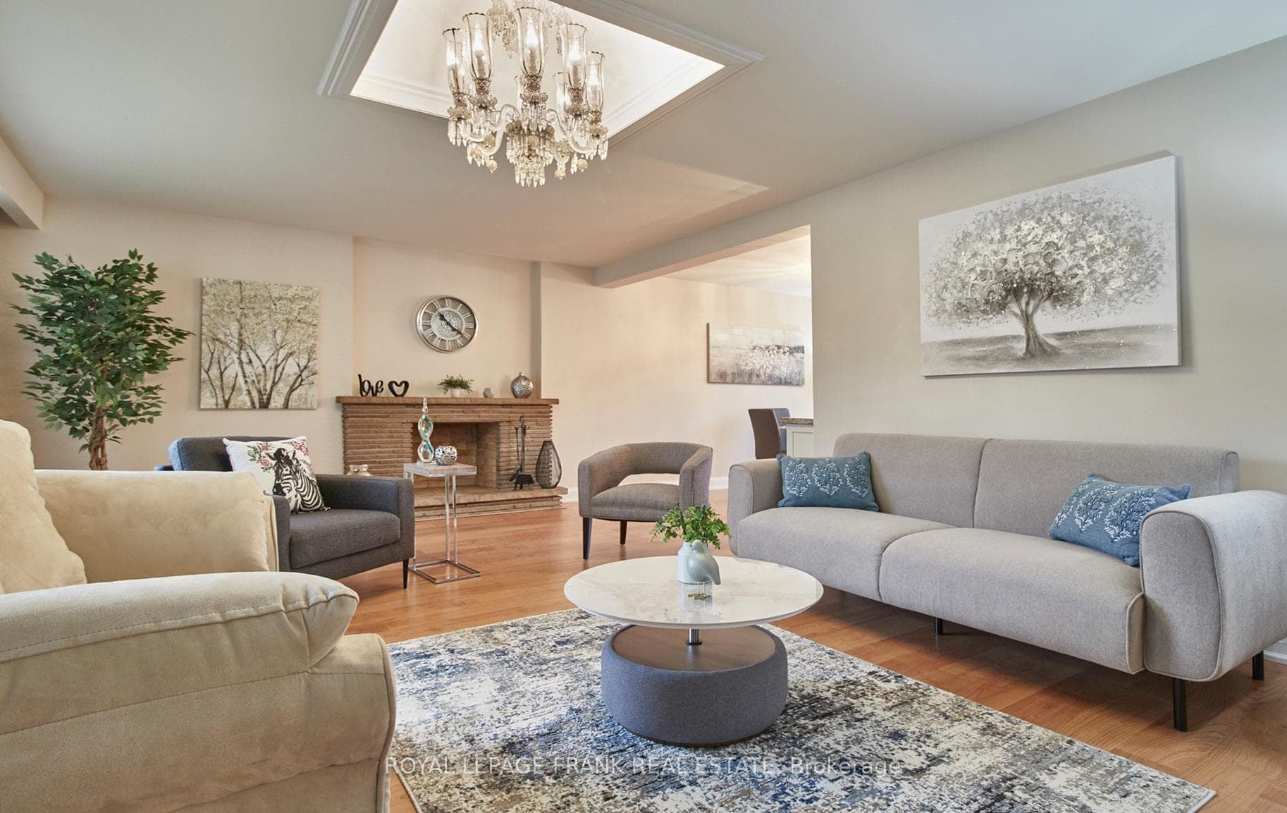 11 Codsell Avenue photo 8
