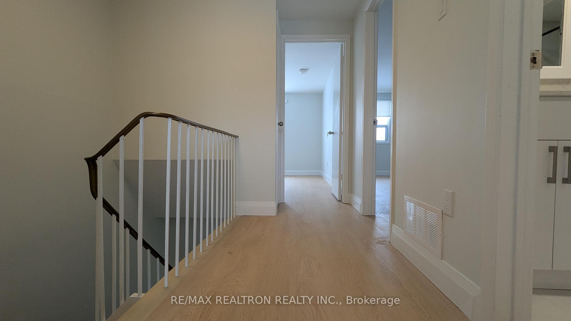 69 Bedale Crescent Unit Upper photo 13