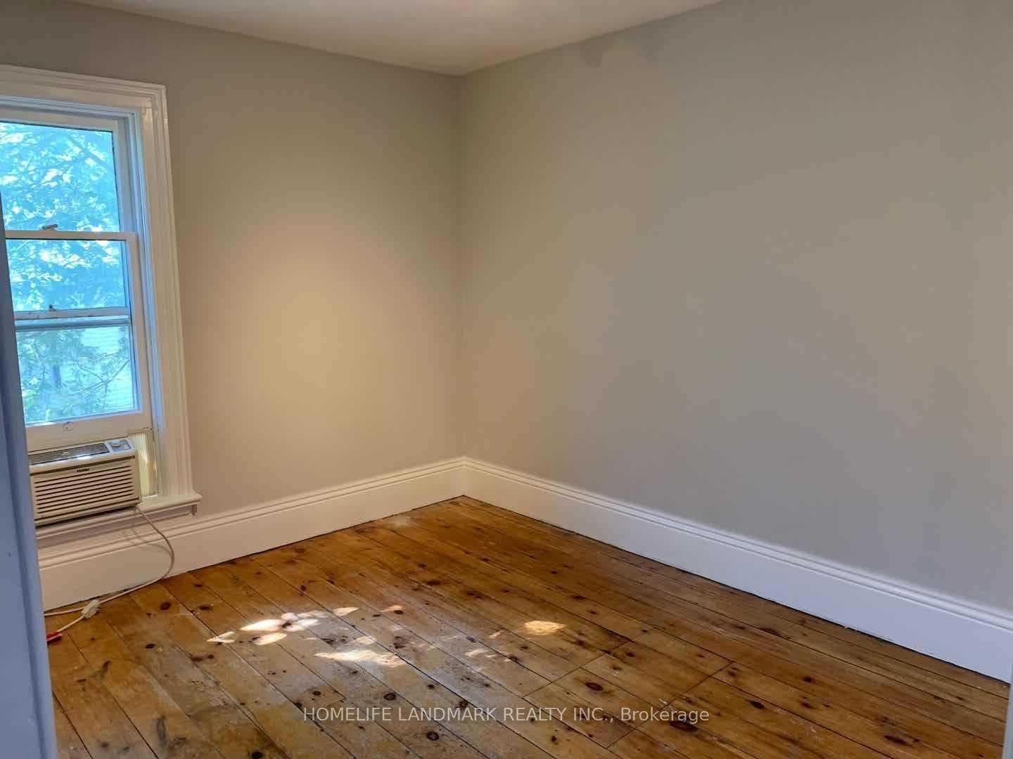 220 Gormley Road photo 9