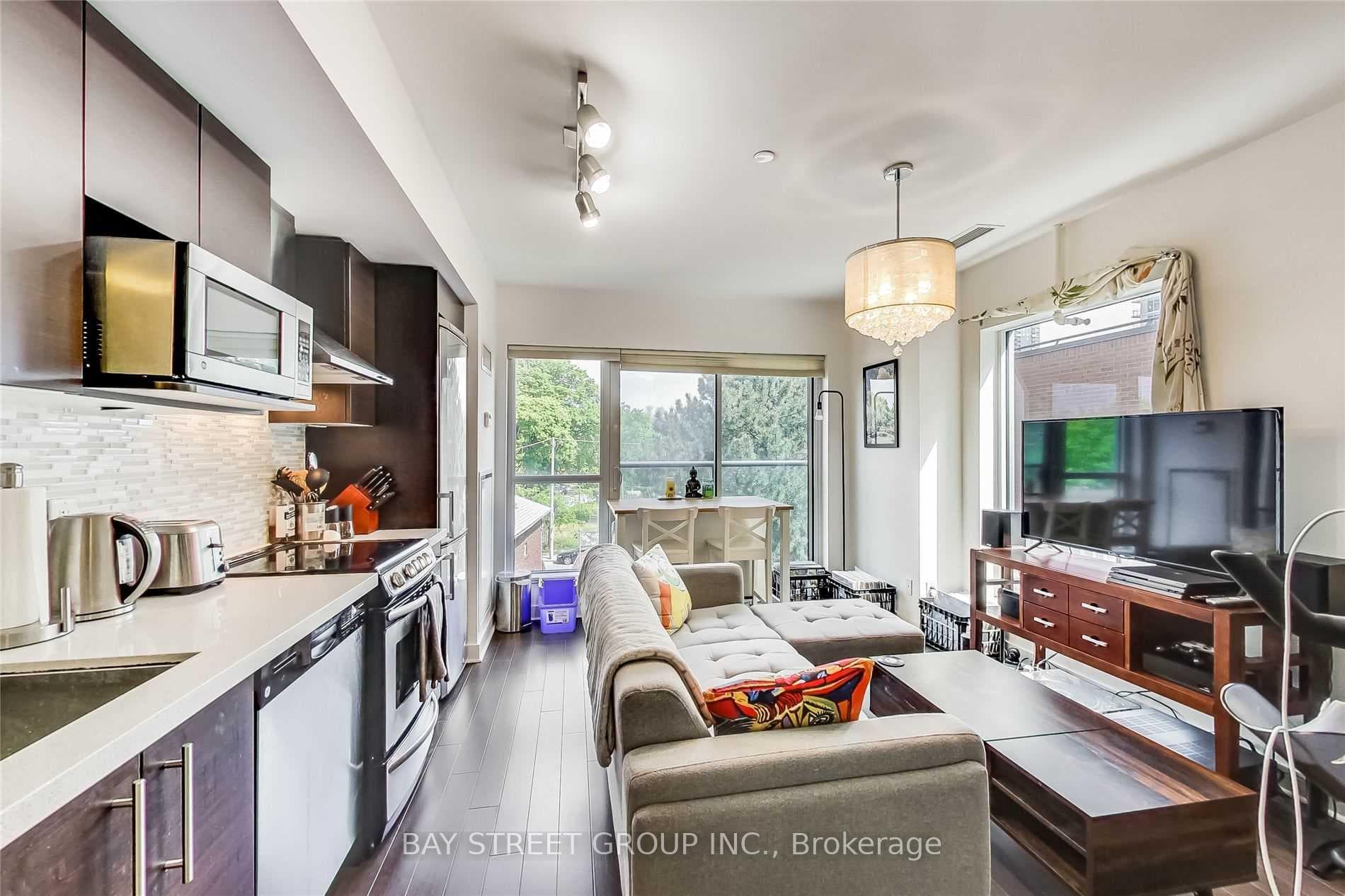 58 Orchard View Boulevard Unit 312 photo 5