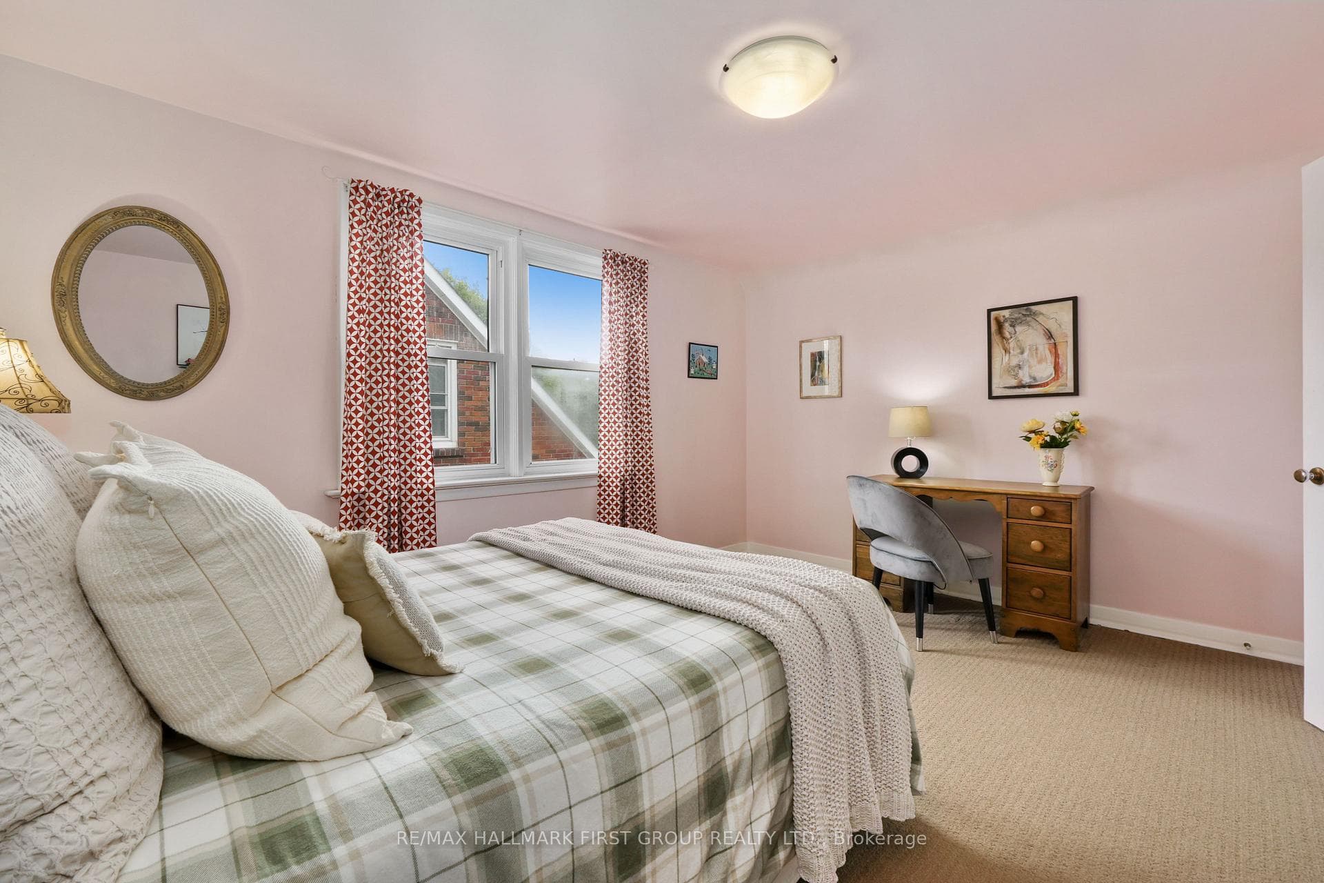 108 Abbott Boulevard photo 27