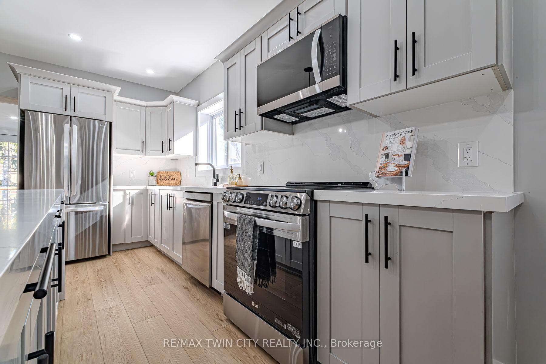 101 Aberdeen Avenue photo 9