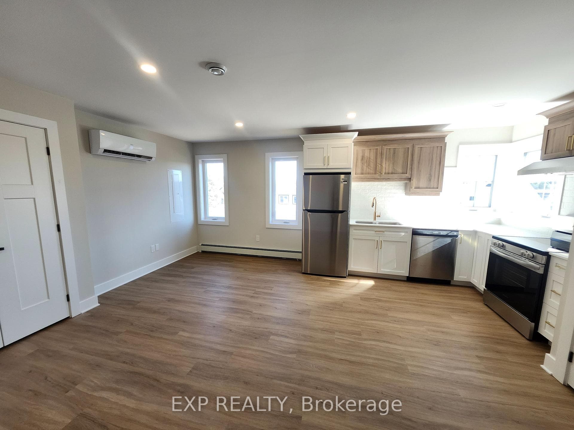 114 Lewis Street photo 13