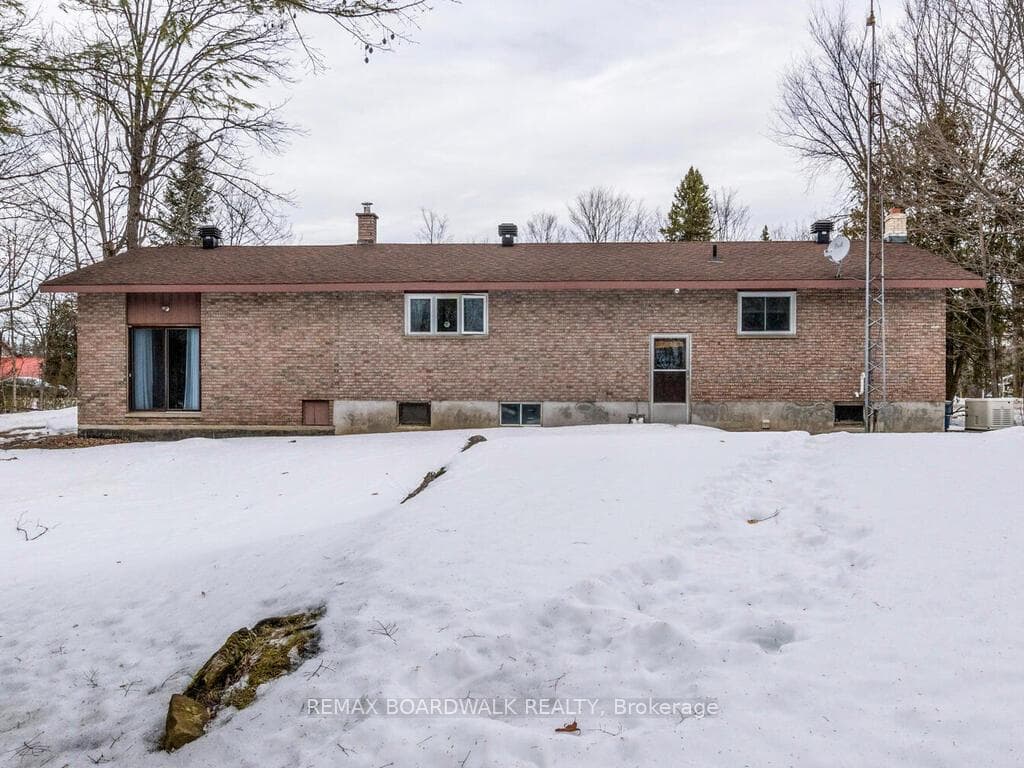 6963 Roger Stevens Drive photo 35