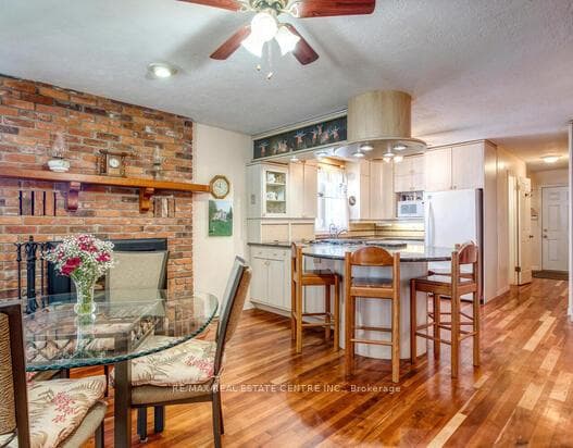 675 Athol Street photo 20