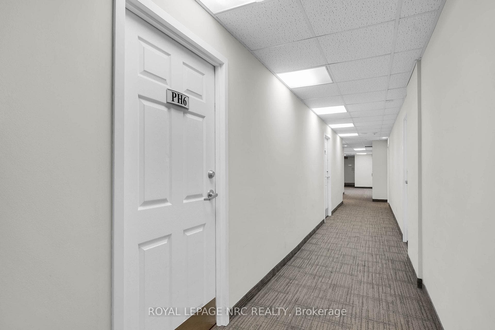 15 Maplewood Avenue Unit PH 6 photo 5