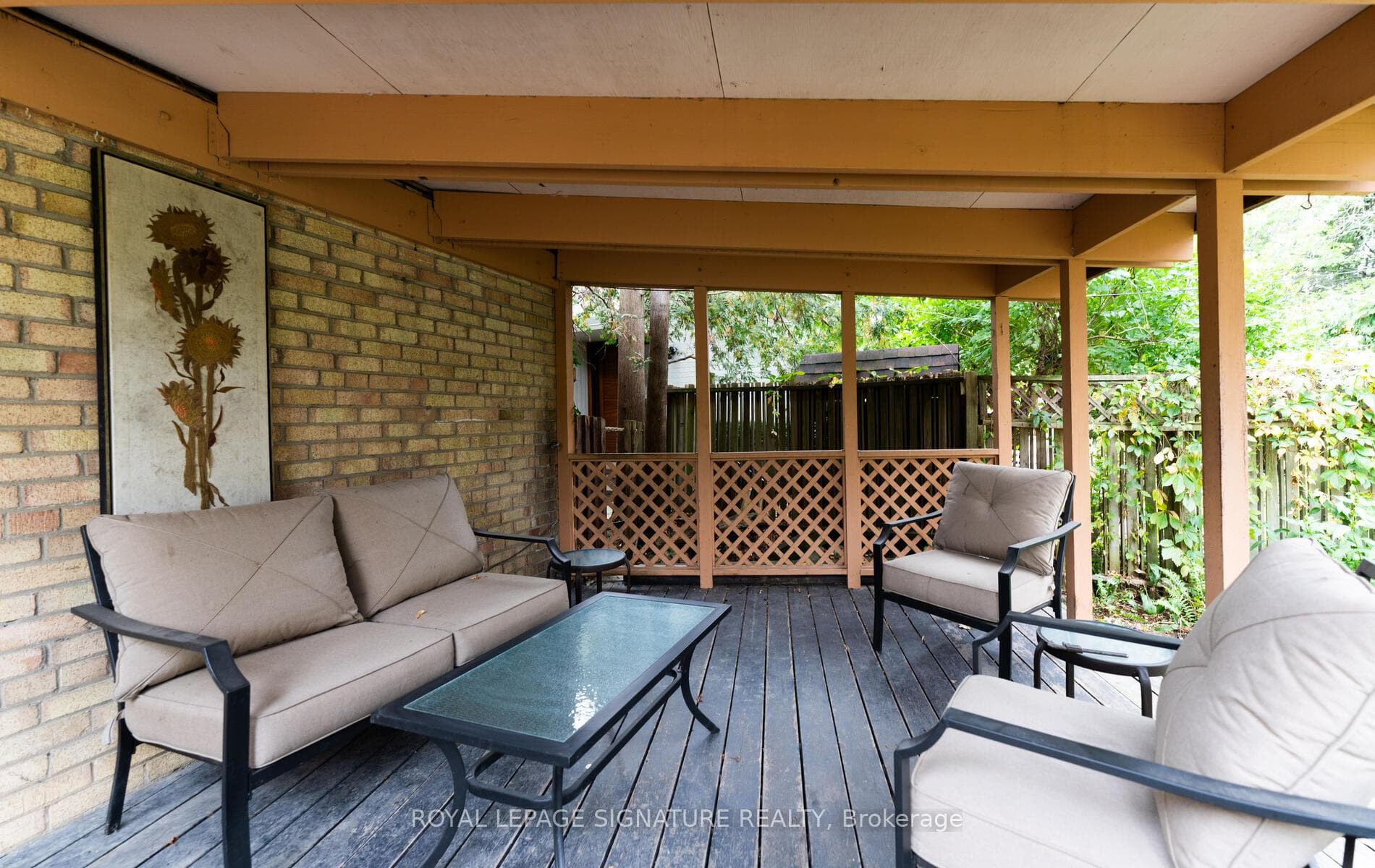 20 Overton Crescent photo 35