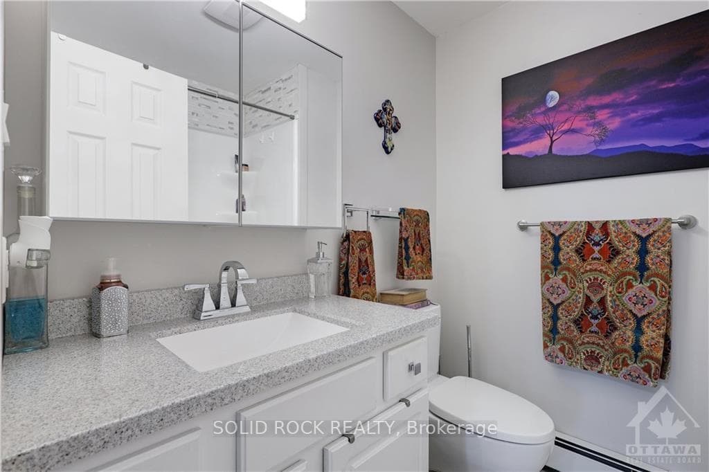 659 GEORGE Street photo 15