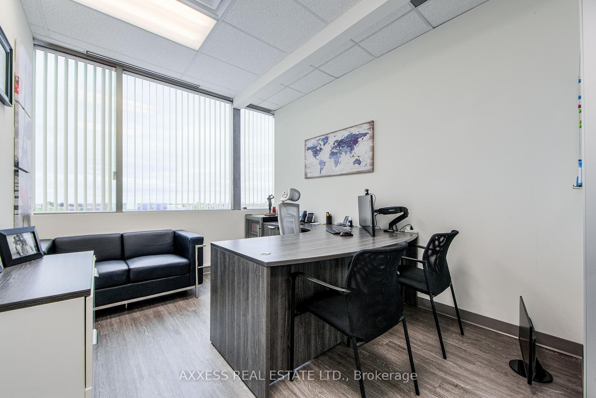 30 Eglinton Avenue Unit 400 photo 10