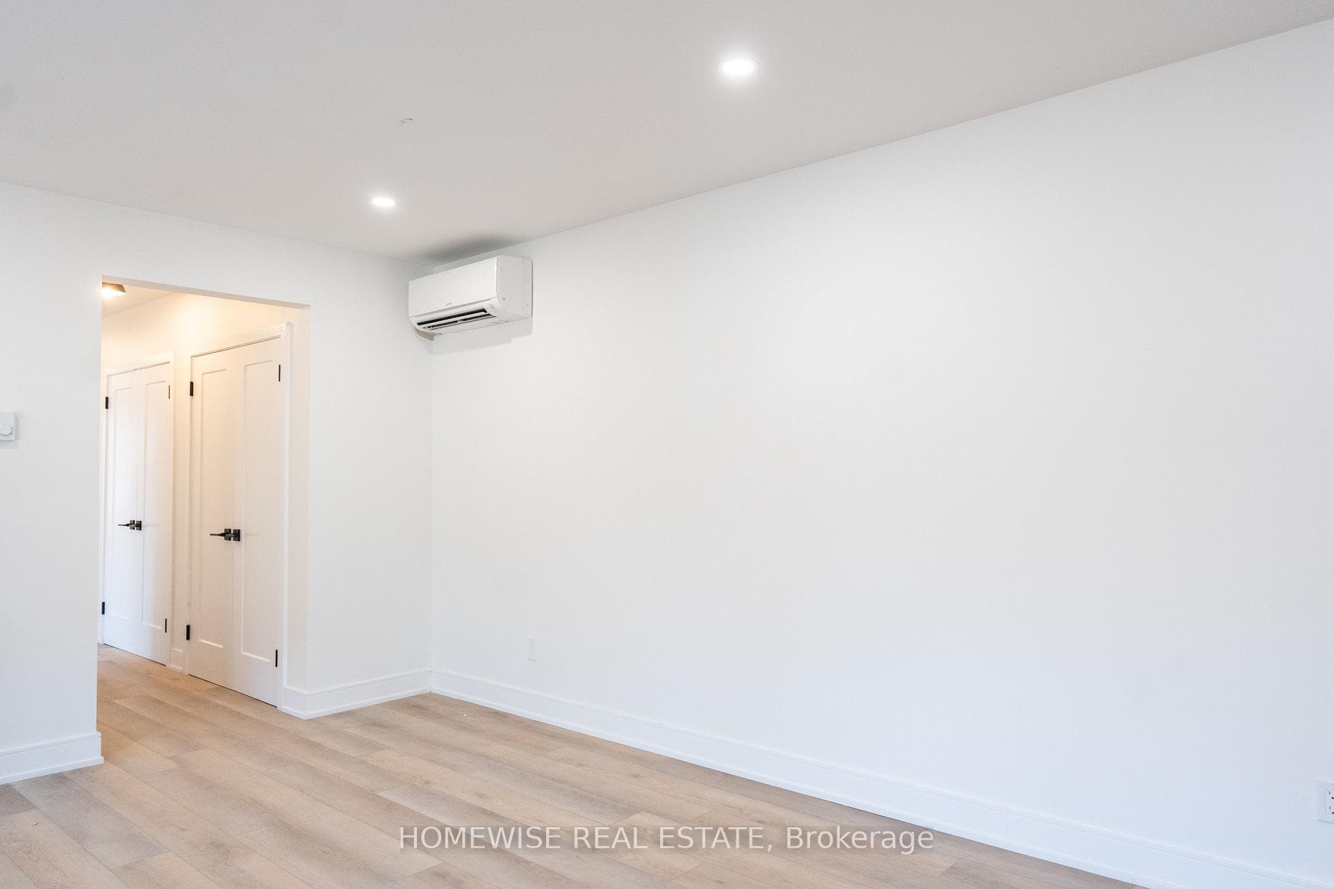 383 Spadina Road Unit 1 photo 12