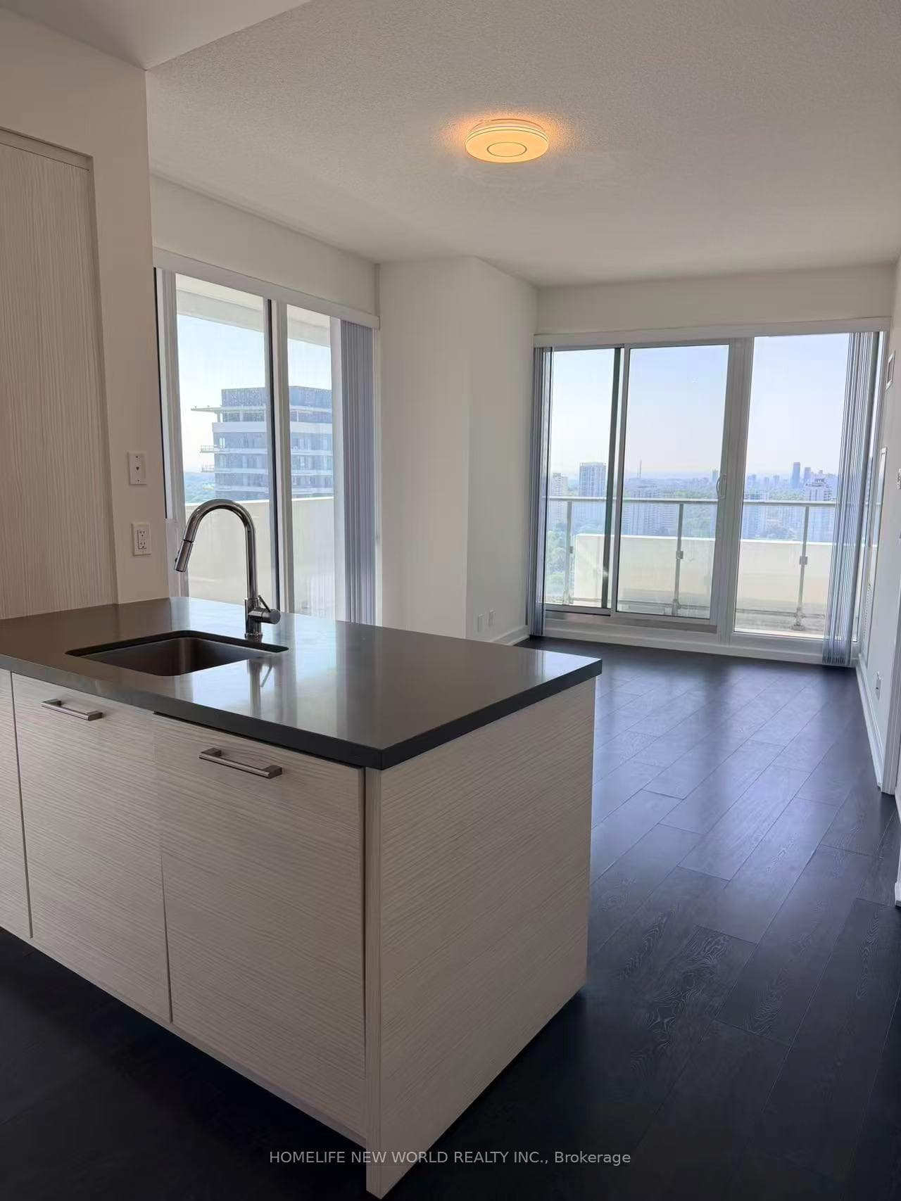 2221 Yonge Street Unit 2403 photo 3