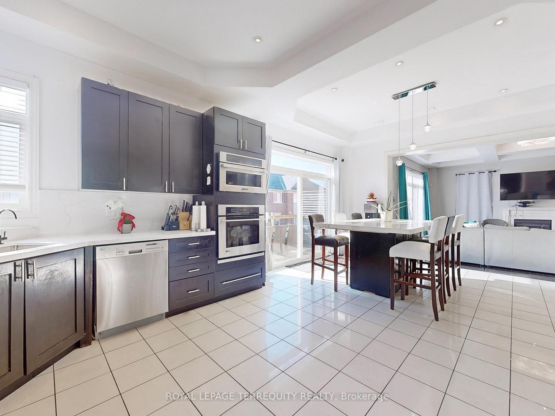 7 Bissland Drive photo 8