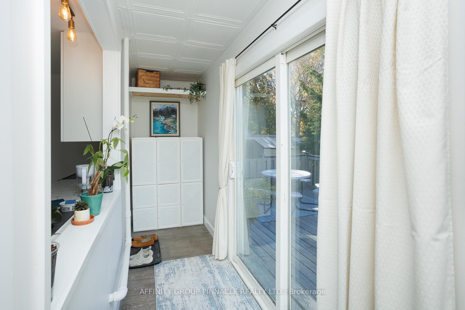 195 William Street photo 9