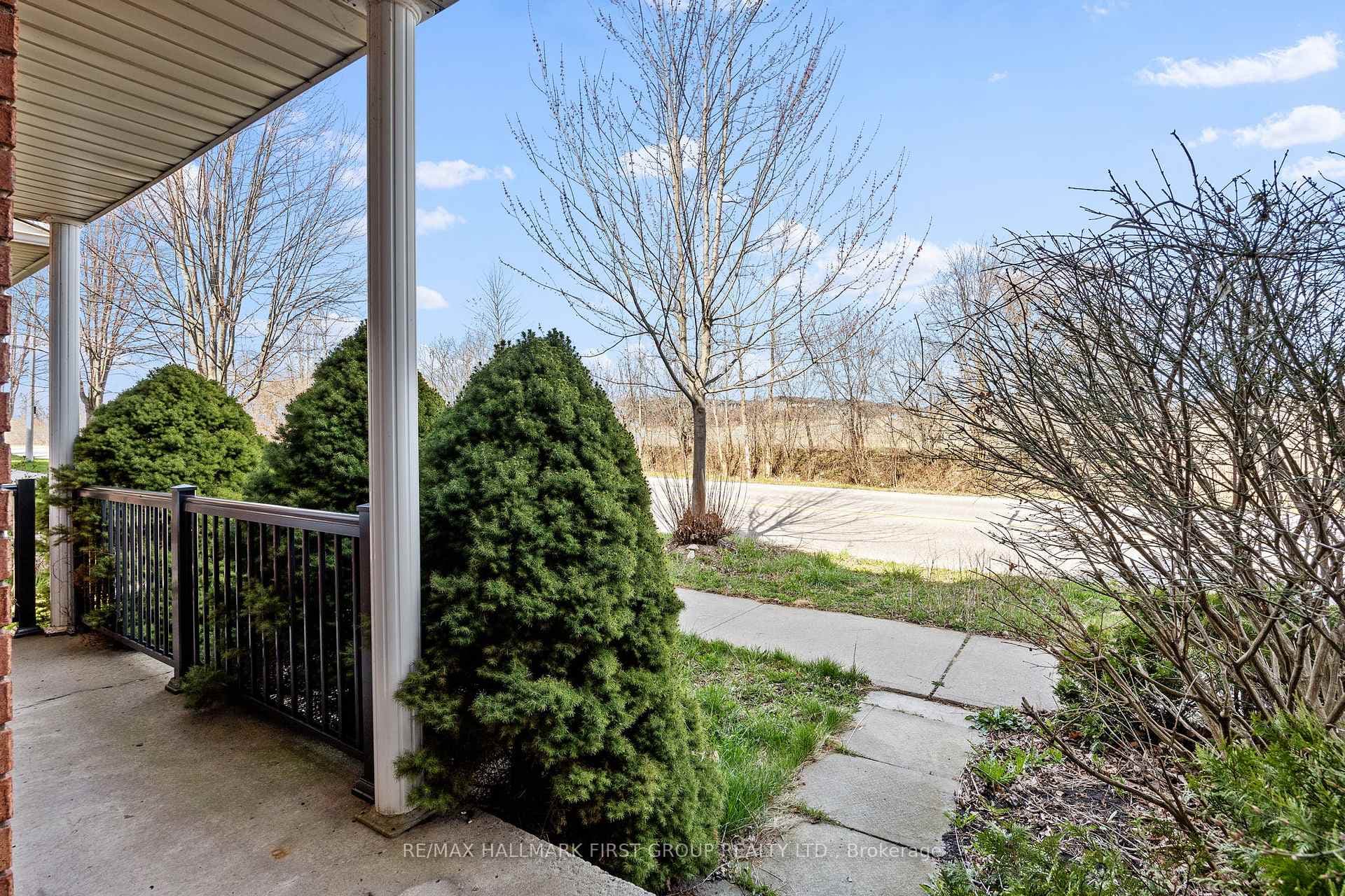 682 Shoal Point Road photo 2