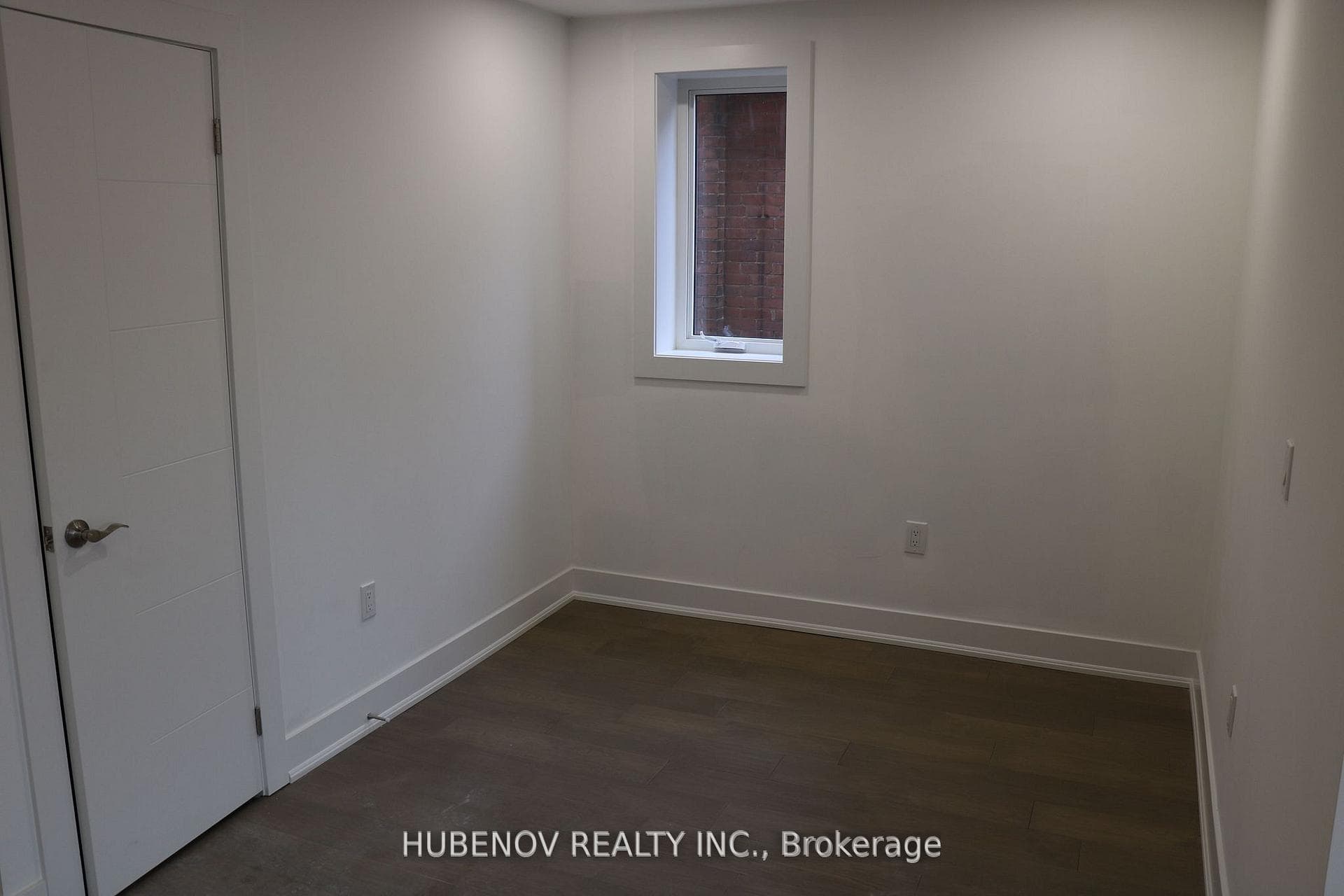 1640 Dufferin Street photo 35