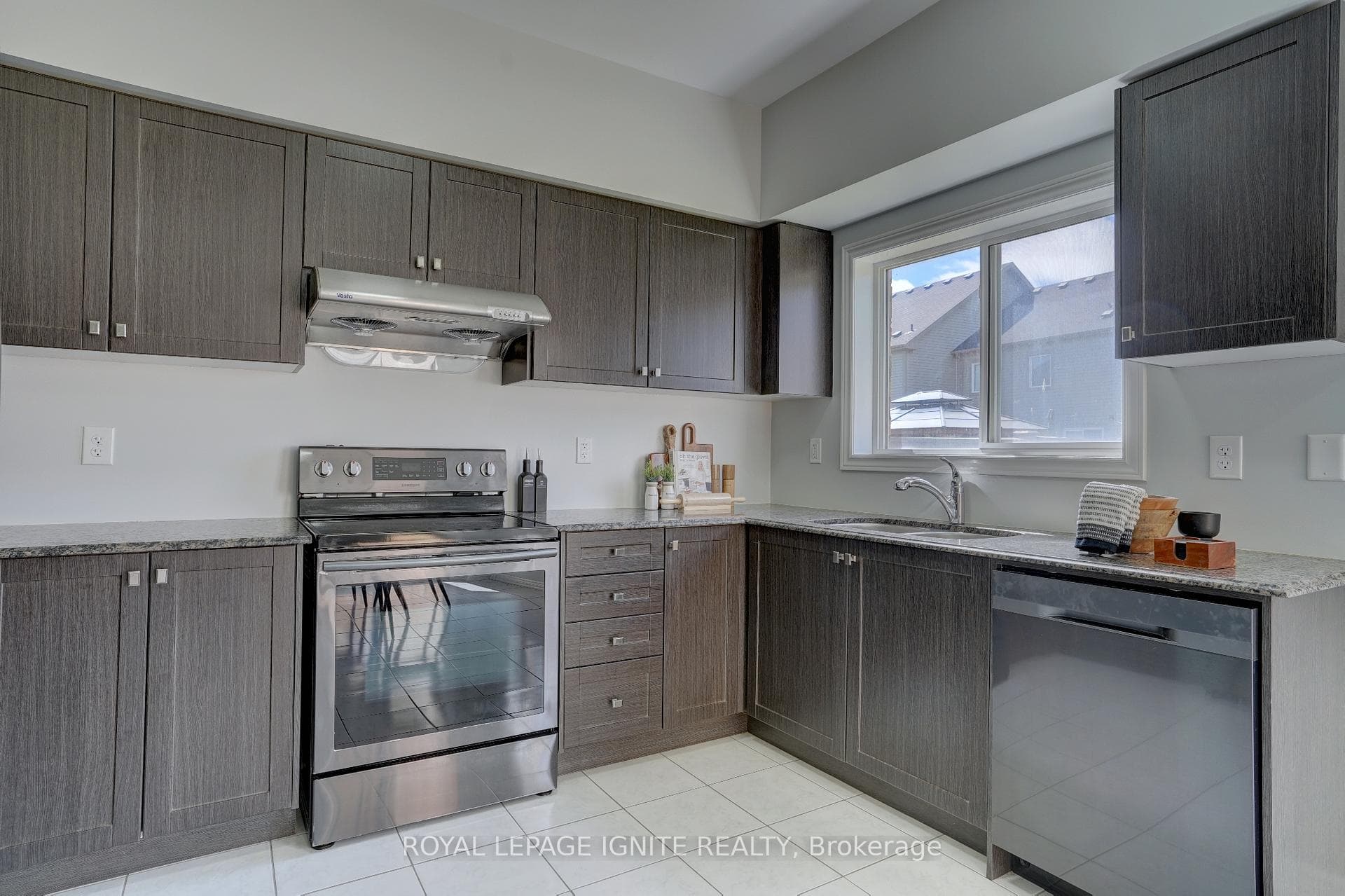 95 William Fair Drive photo 14