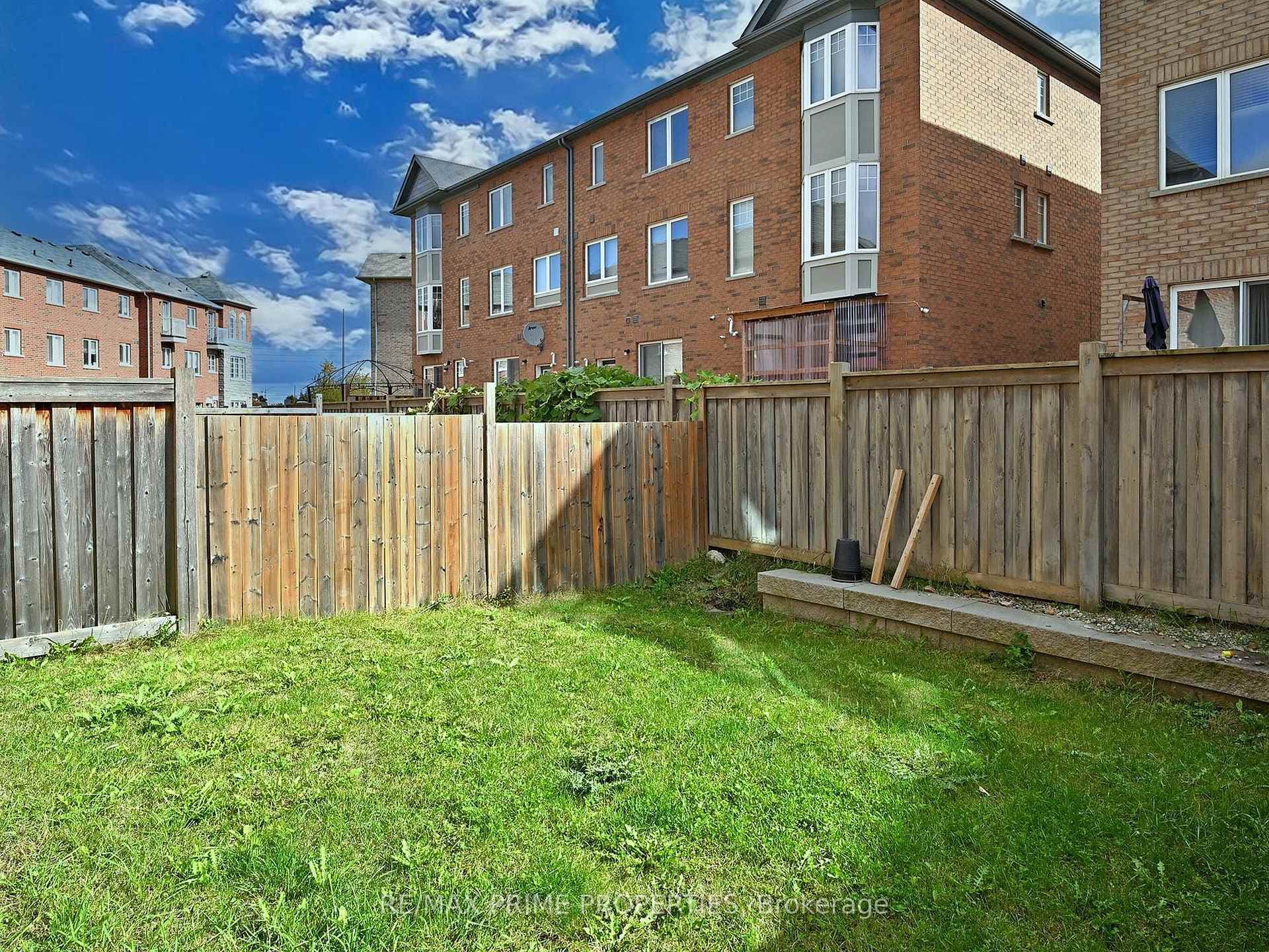 21 Sprucewood Road photo 35