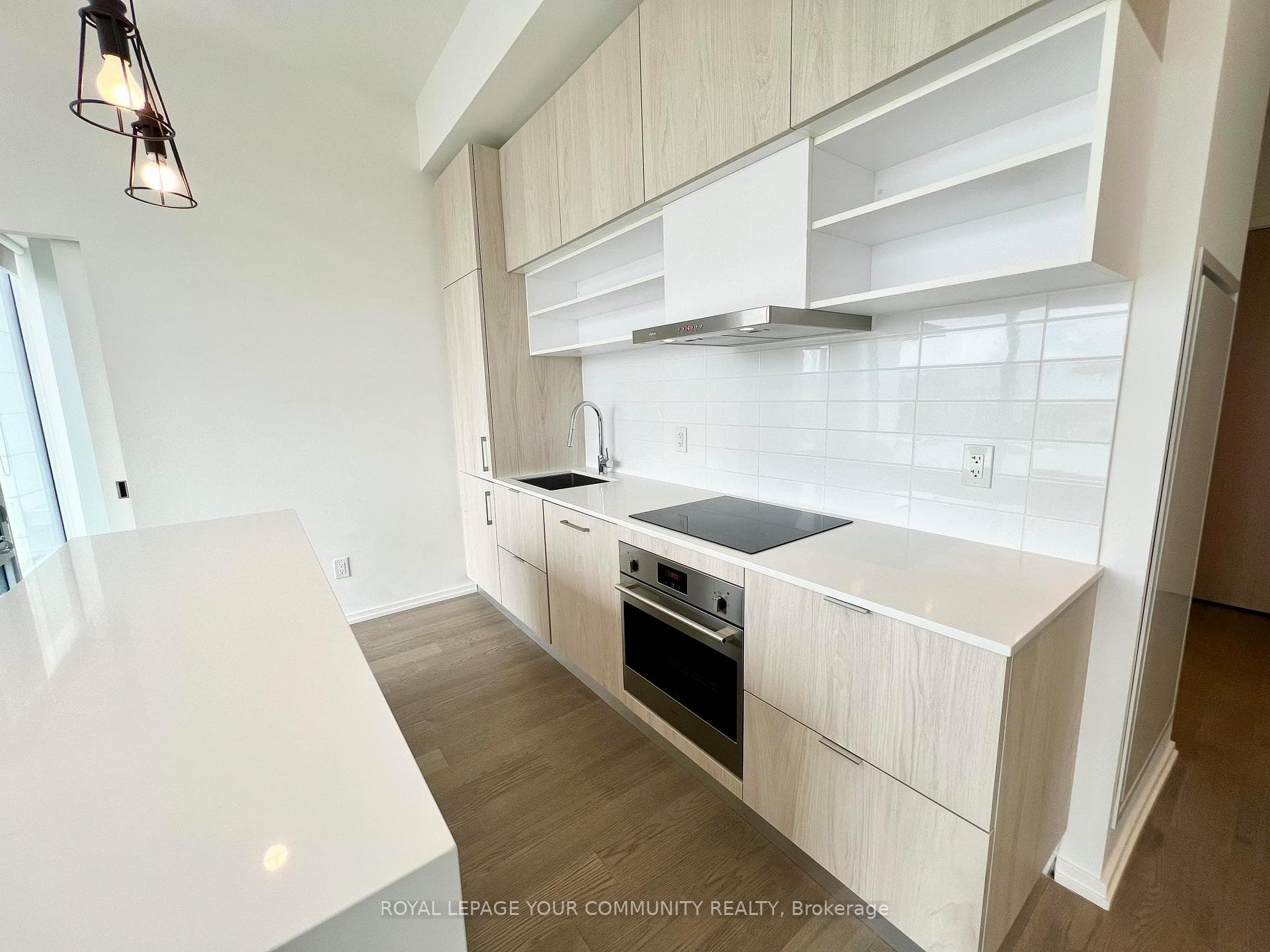 5 Soudan Avenue Unit 1620 photo 3