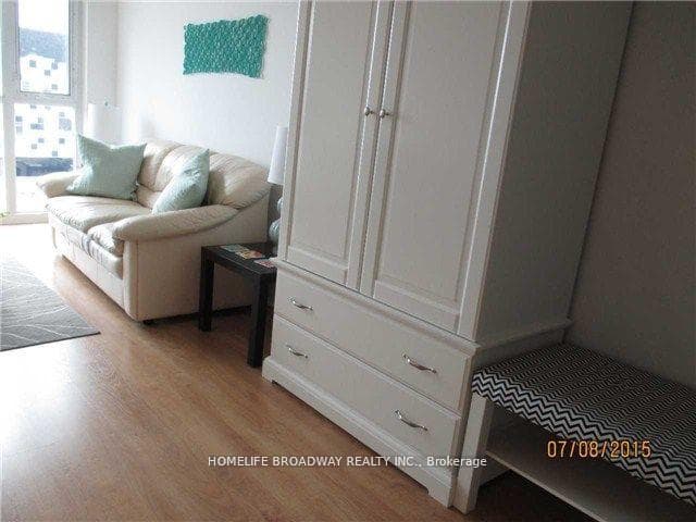 96 St Patrick Street Unit 1401 photo 9