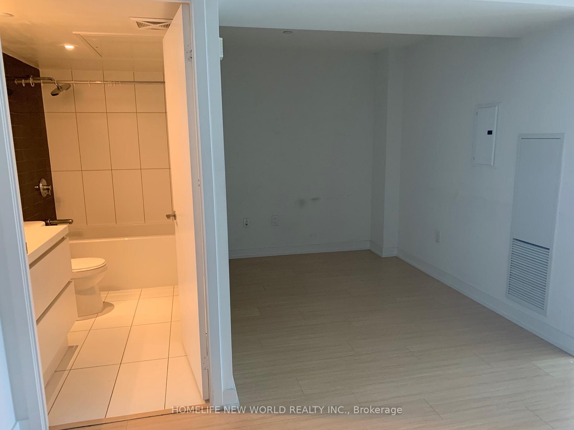 85 Queens Wharf Road Unit 715 photo 5