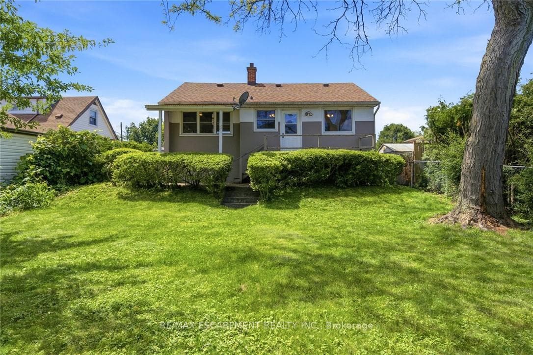 89 Charlotte Street photo 28