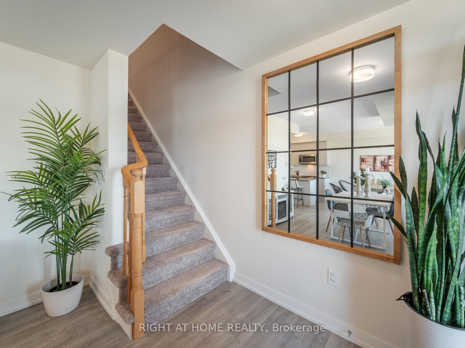2550 Castlegate Crossing Unit 403 photo 25