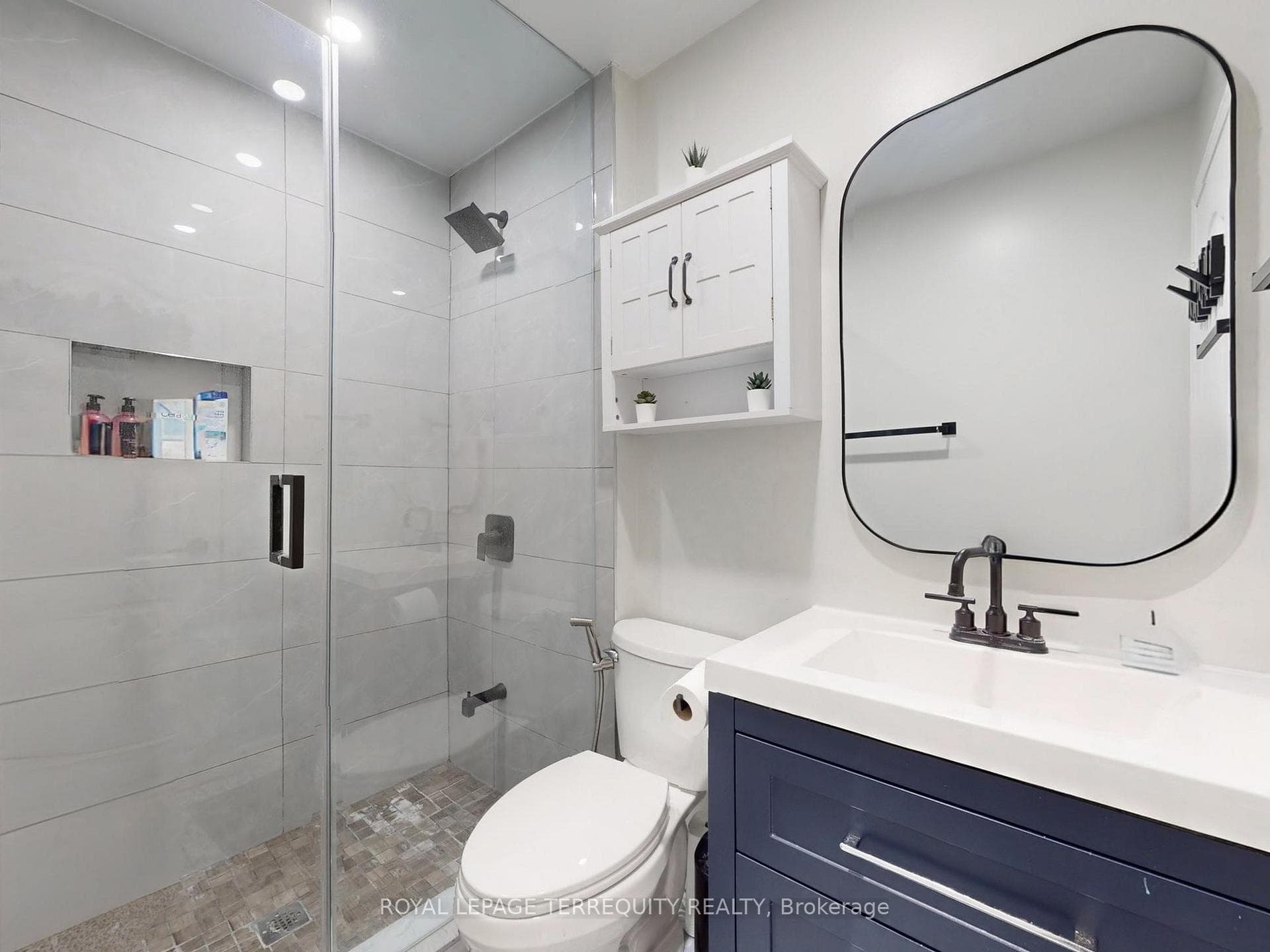 52 Dobson Drive photo 28