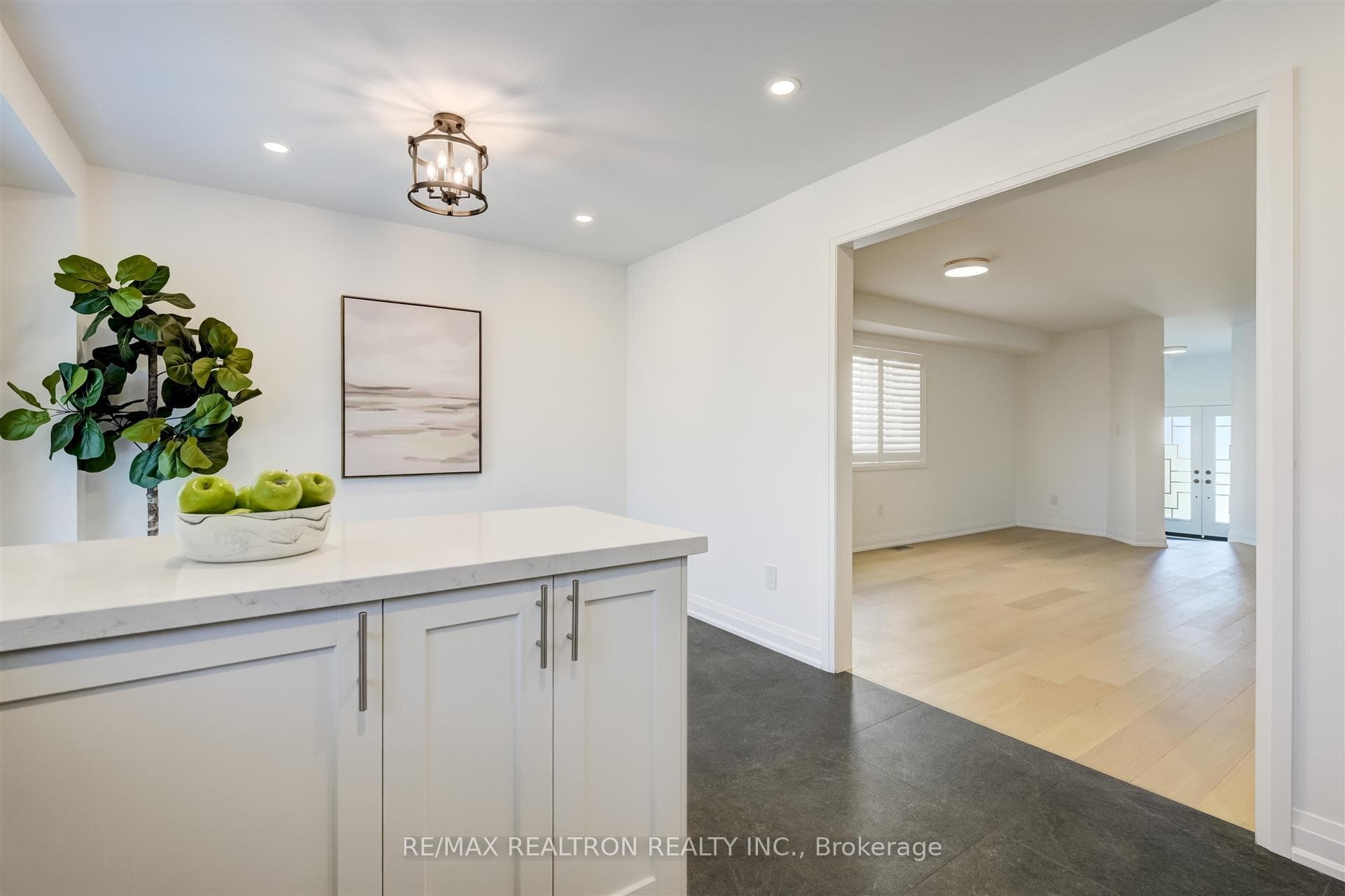 837 GENOVESE Place photo 7