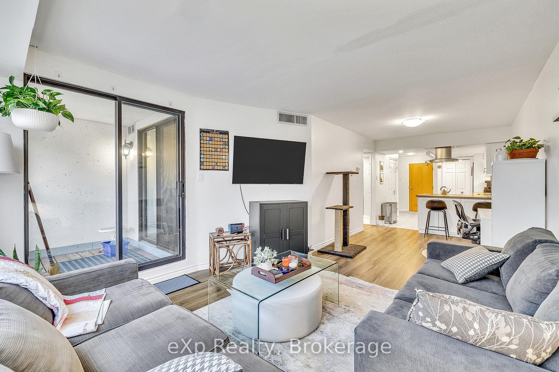 100 Bronte Road Unit 309 photo 5