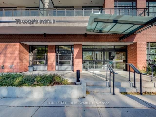 Showcase Lofts in prime Leslieville Location