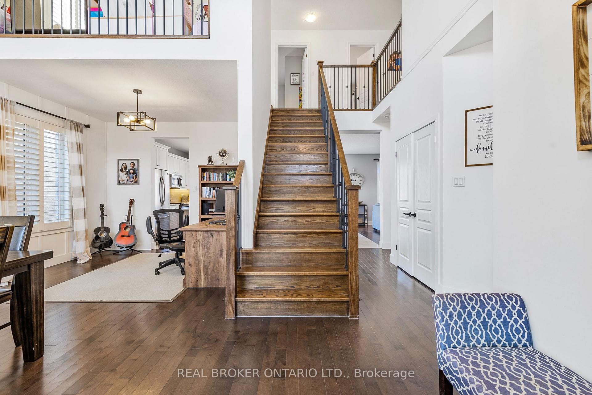 32 Hilborn Street photo 7