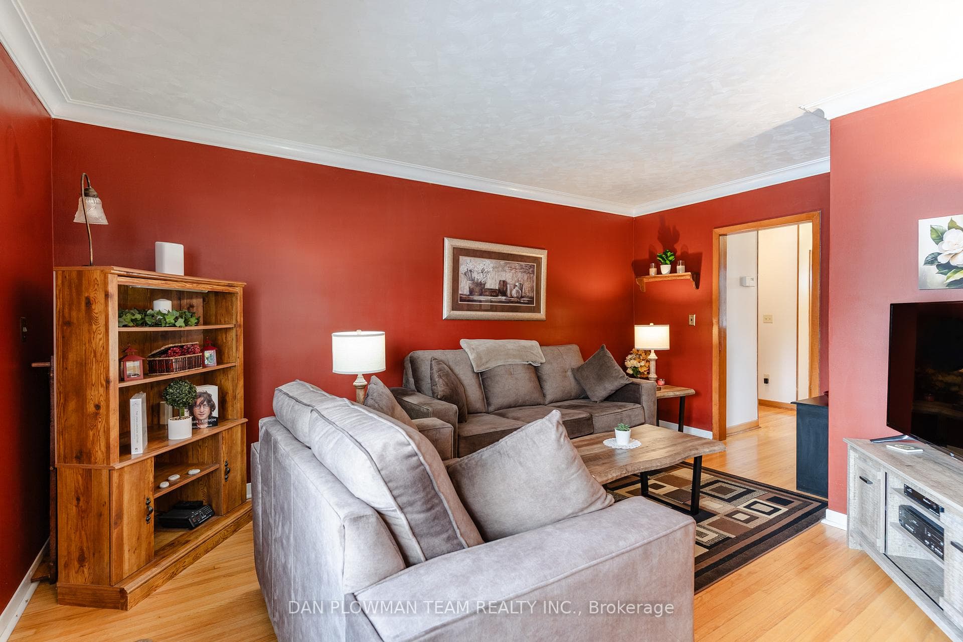 742 Chesterton Avenue photo 13