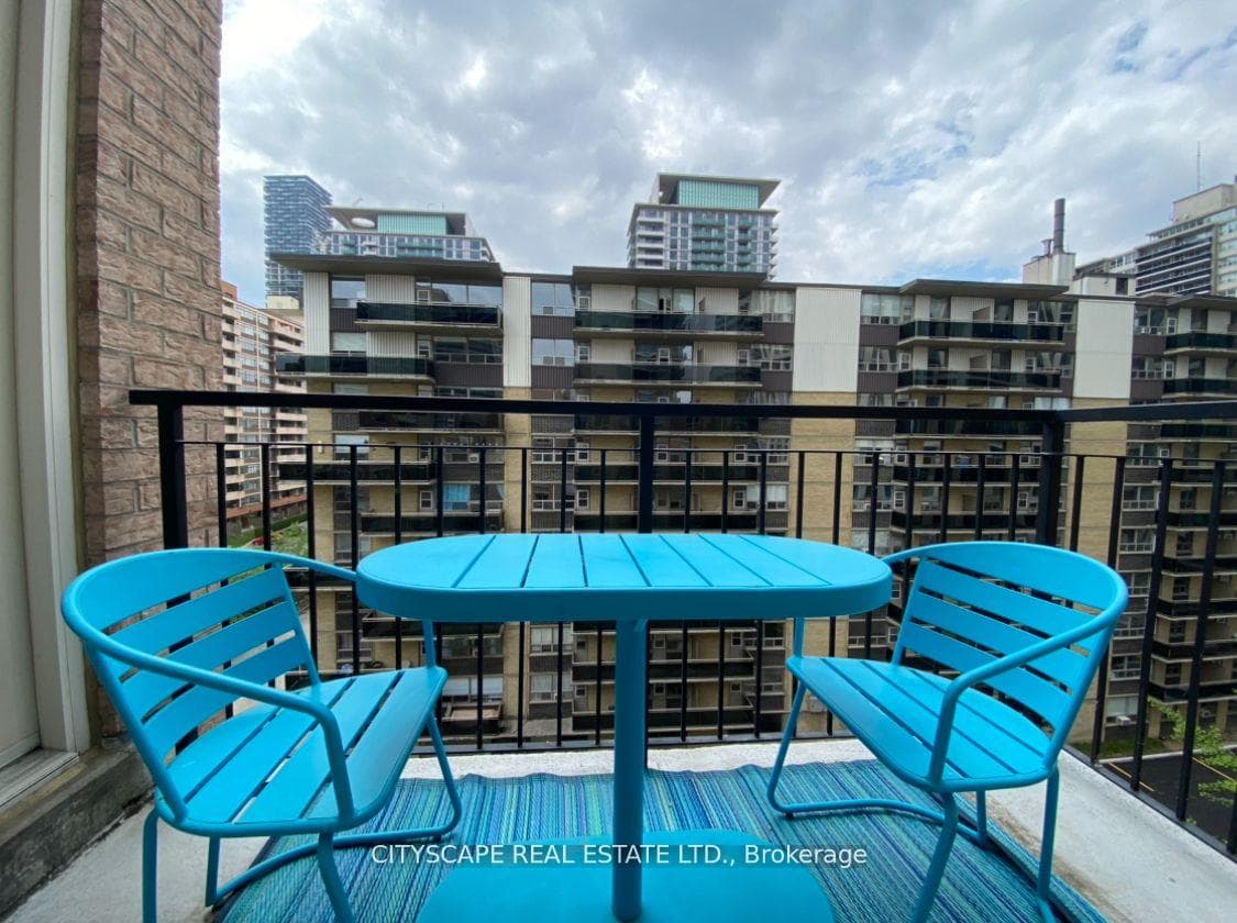 188 Redpath Avenue Unit PH1 photo 5