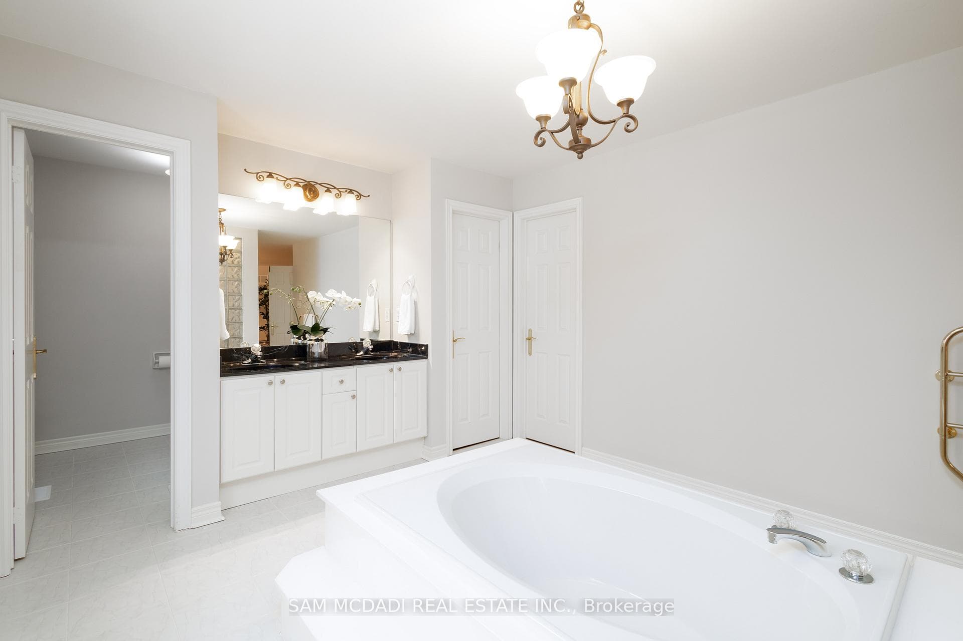 5198 Forest Ridge Drive photo 21