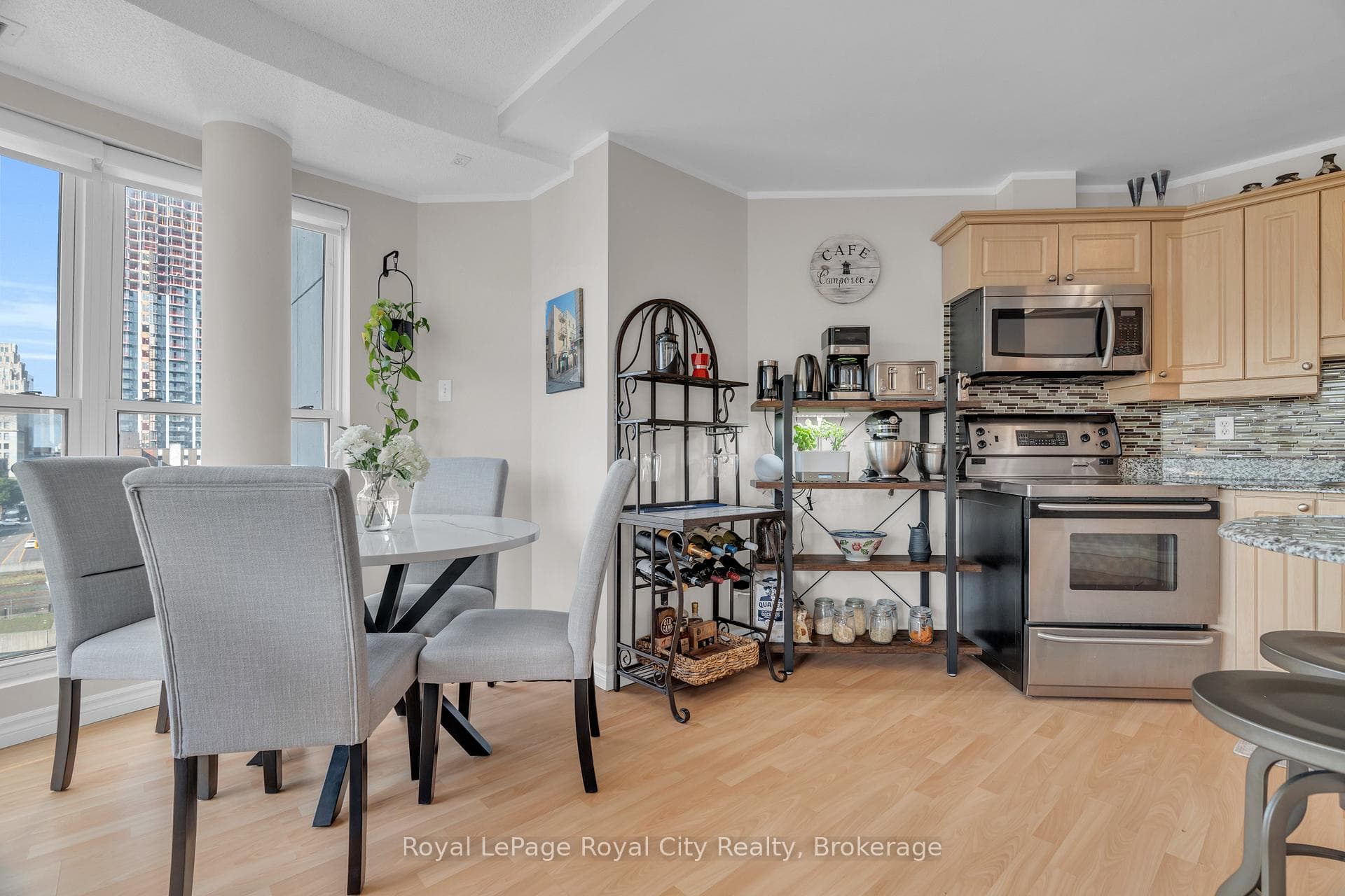 135 James Street Unit 614 photo 8
