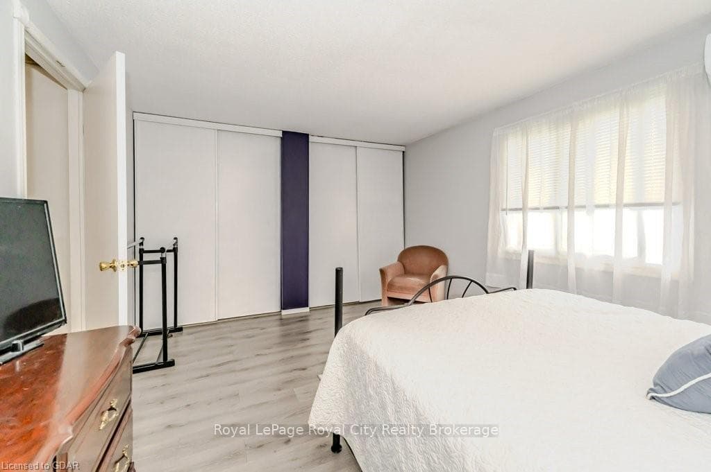 90 FERMAN Drive Unit 15 photo 17