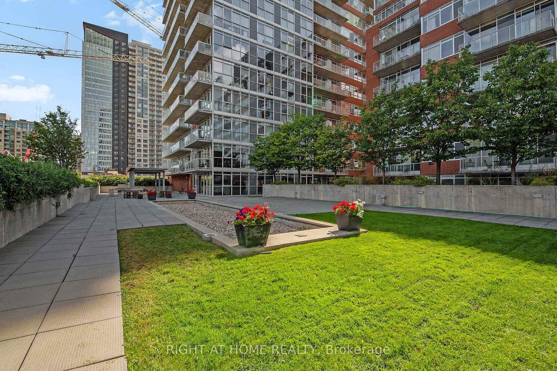 179 George Street Unit 1102 photo 34