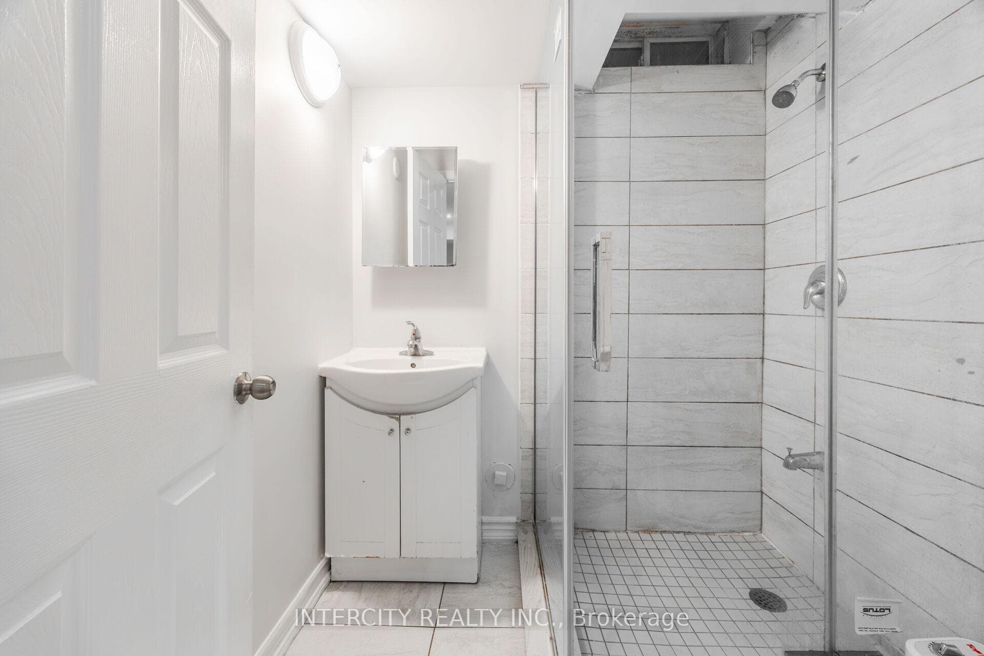26 Sussexvale Drive photo 48