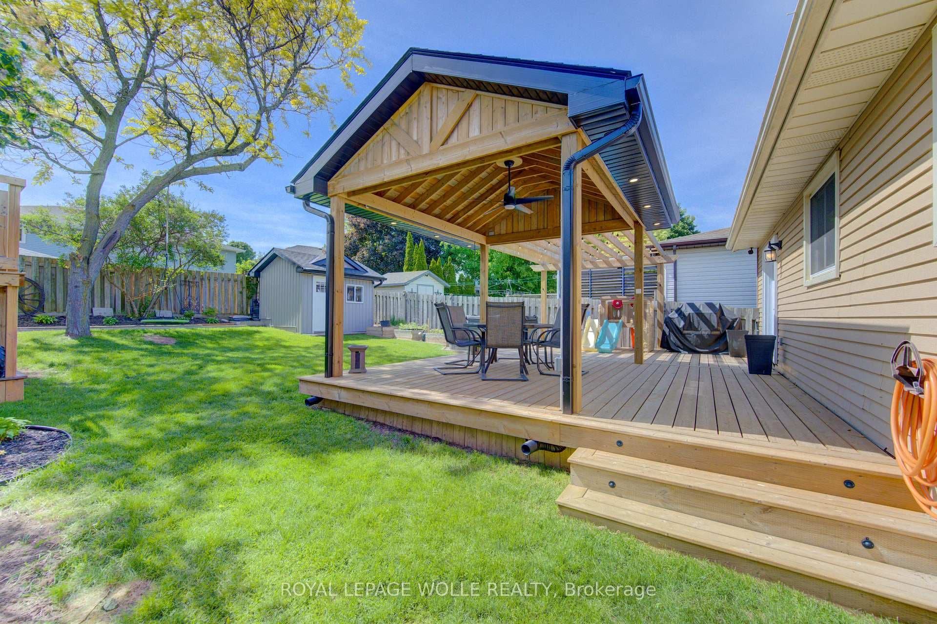 143 Dawn Crescent photo 40